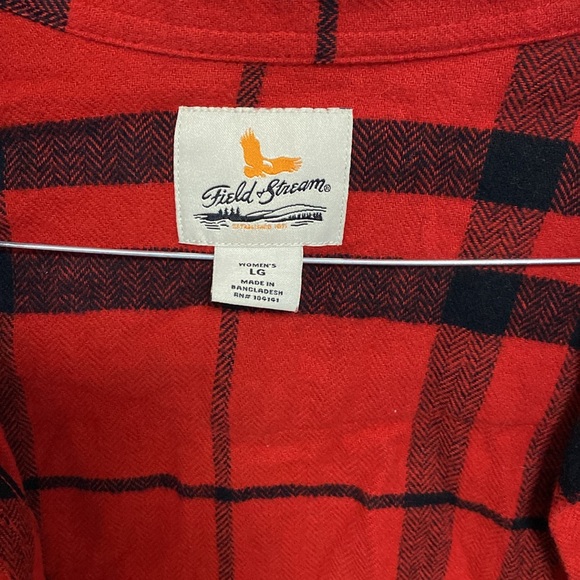 Field & stream red and black checked flannel. Size large. - Picture 3 of 4